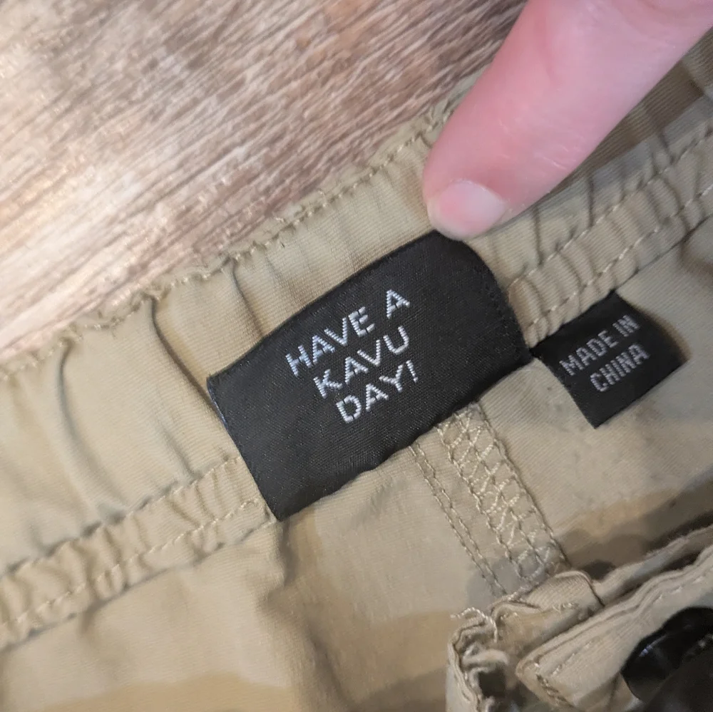 KAVU Men's Belted Hiking River Shorts Outdoor Hiking Casual Tan Quick Dry Sz XL